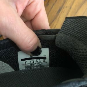 Nike Vipermax-size 6 womens